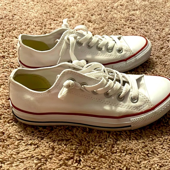 Converse Chuck Taylor All Stars size 5 - Picture 3 of 11